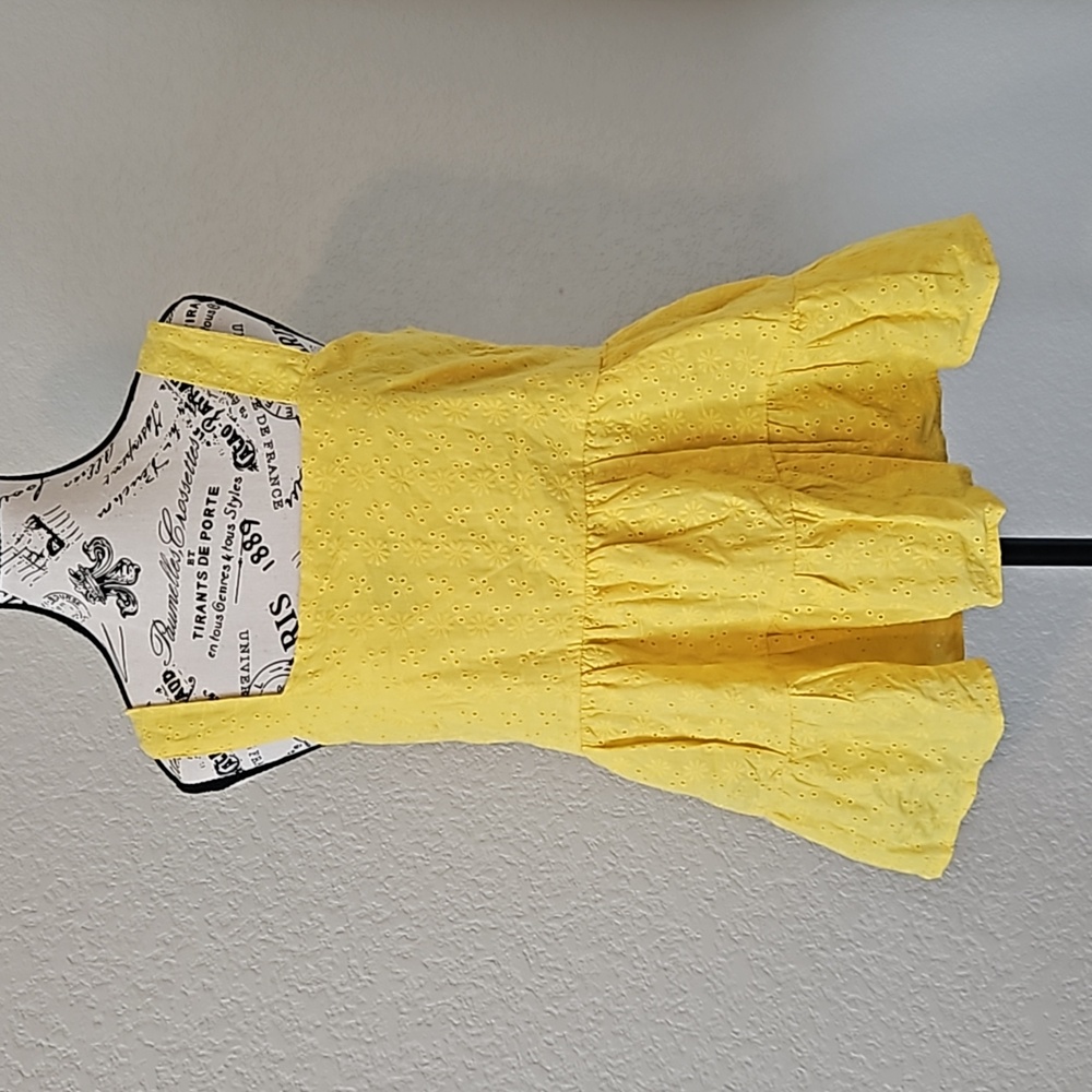 NWOT - AQUA- Yellow 💛 Eyelet Ruched Peplum Tank Top